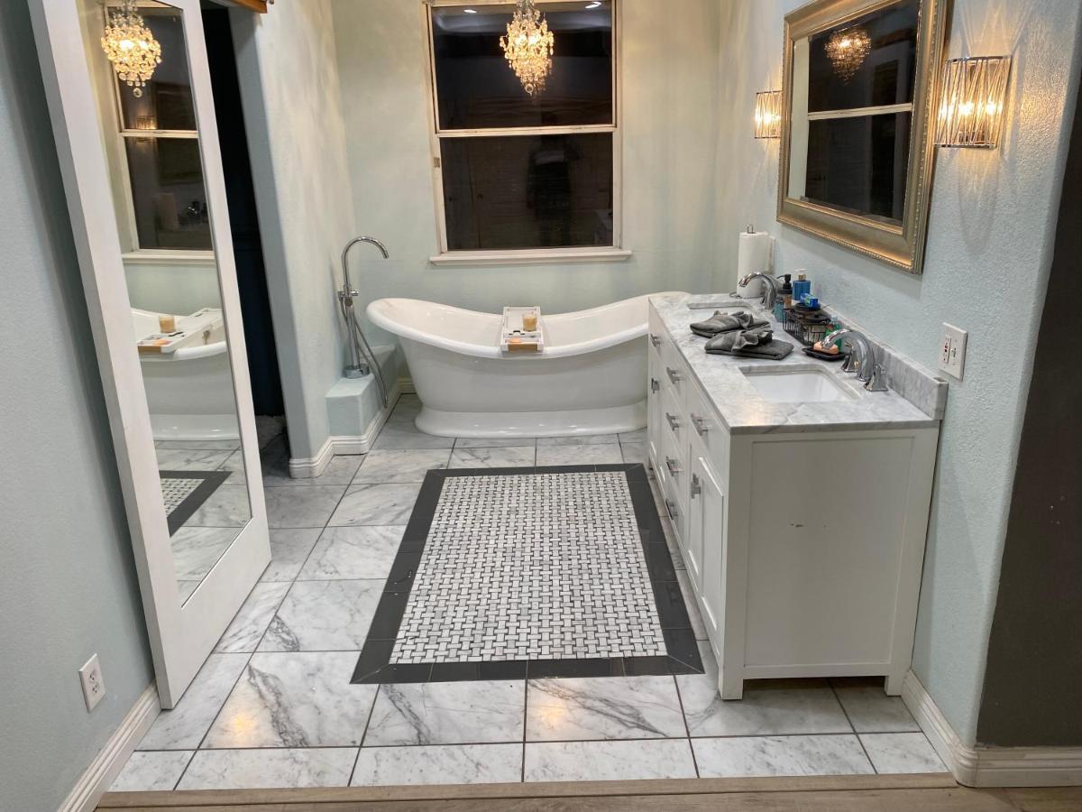 Beautiful Peaceful Desirable Home In Madera Rancho 외부 사진